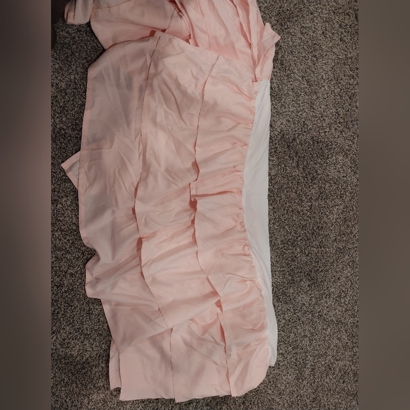 Fitted crib sheet, changing pad cover, crib skirt - Picture 3 of 4